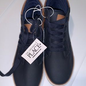 NWT The Children's Place navy and brown sneakers size 4